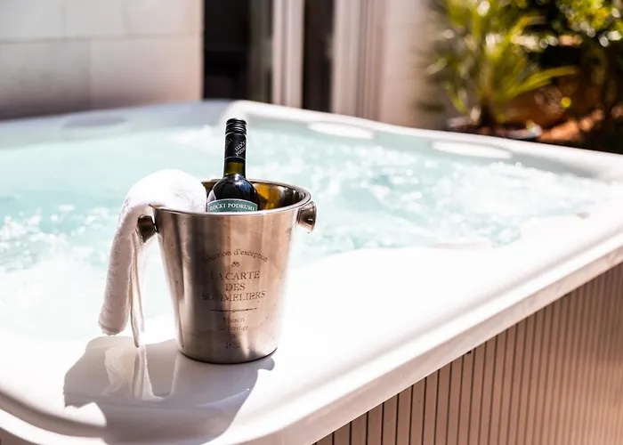 Luxury House Ii With Jacuzzi Feriehus *