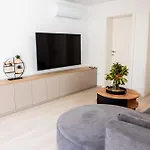 Luxury House Ii With Jacuzzi Σπίτι διακοπών