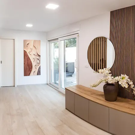 בית נופש Luxury House Ii With Jacuzzi