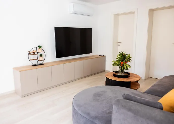 Luxury House Ii With Jacuzzi בית נופש