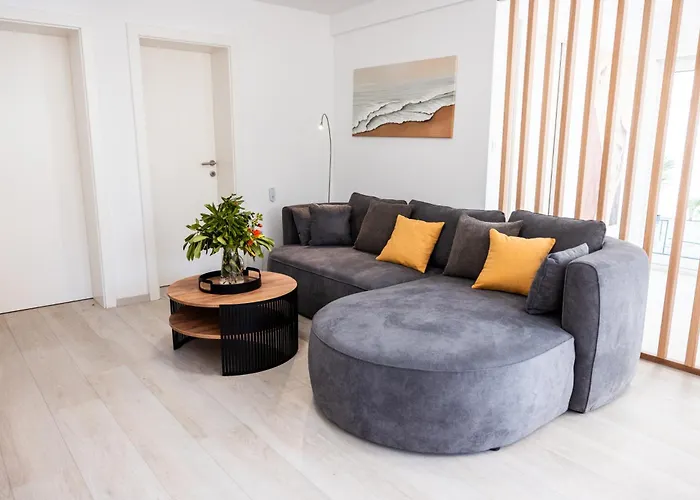 Luxury House Ii With Jacuzzi *