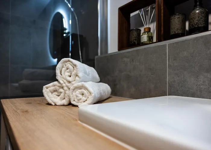 בית נופש Luxury House Ii With Jacuzzi