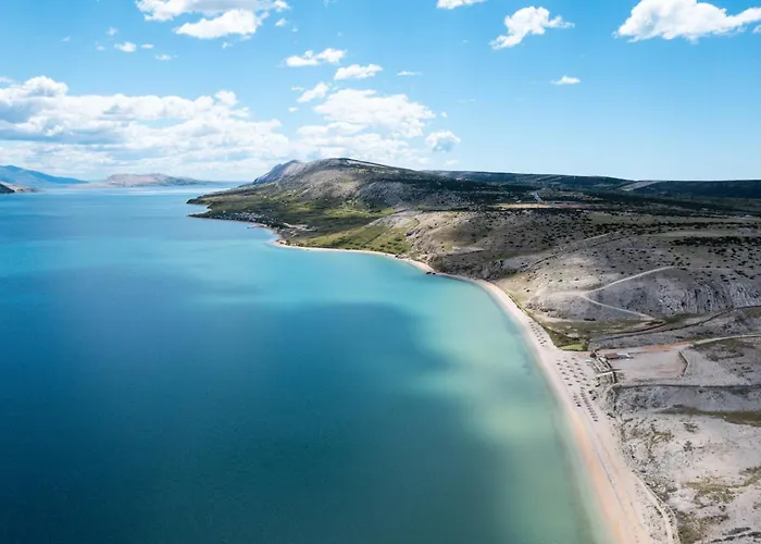 Luxury House Ii With Jacuzzi מאנדרה