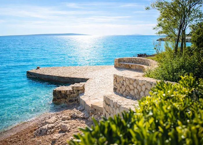 Luxury House Ii With Jacuzzi