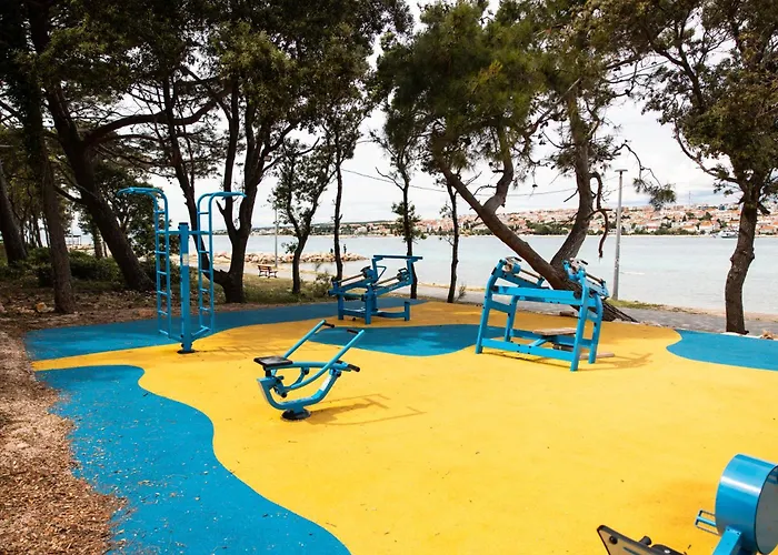 Luxury House Ii With Jacuzzi מאנדרה