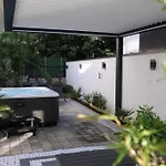 Luxury House Ii With Jacuzzi Mandre