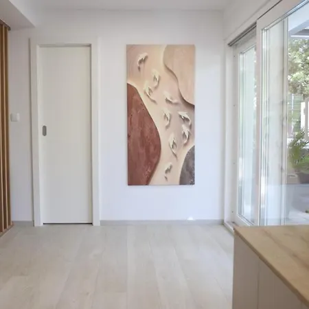 Luxury House Ii With Jacuzzi *