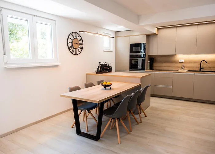 Dom wakacyjny Luxury House Ii With Jacuzzi *