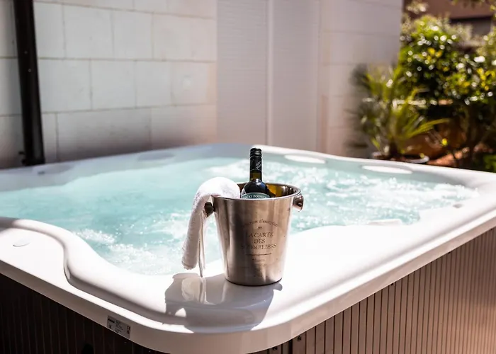 Luxury House Ii With Jacuzzi